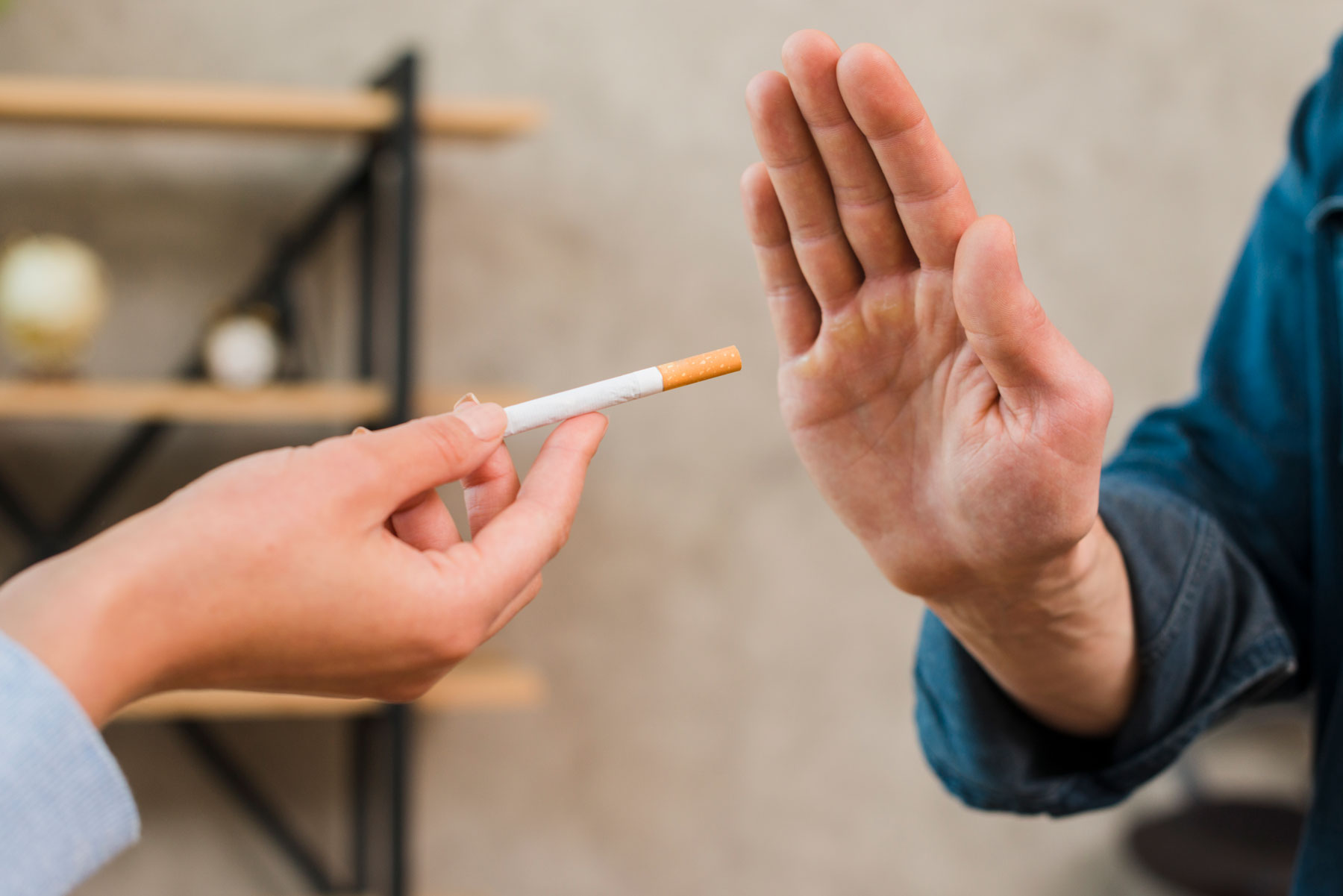 أطباء يُحذرون من مفاهيم خاطئة تُـــهدد صحة المدخنين