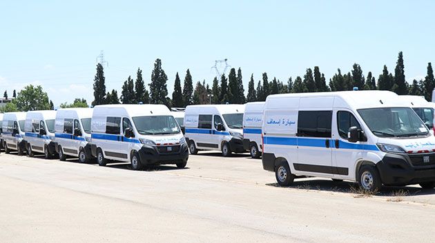 تسليم 41 حافلة طبية، و12 شاحنة مبردة، و133 سيارة خدمات لفائدة المؤسسات الصحية العمومية.