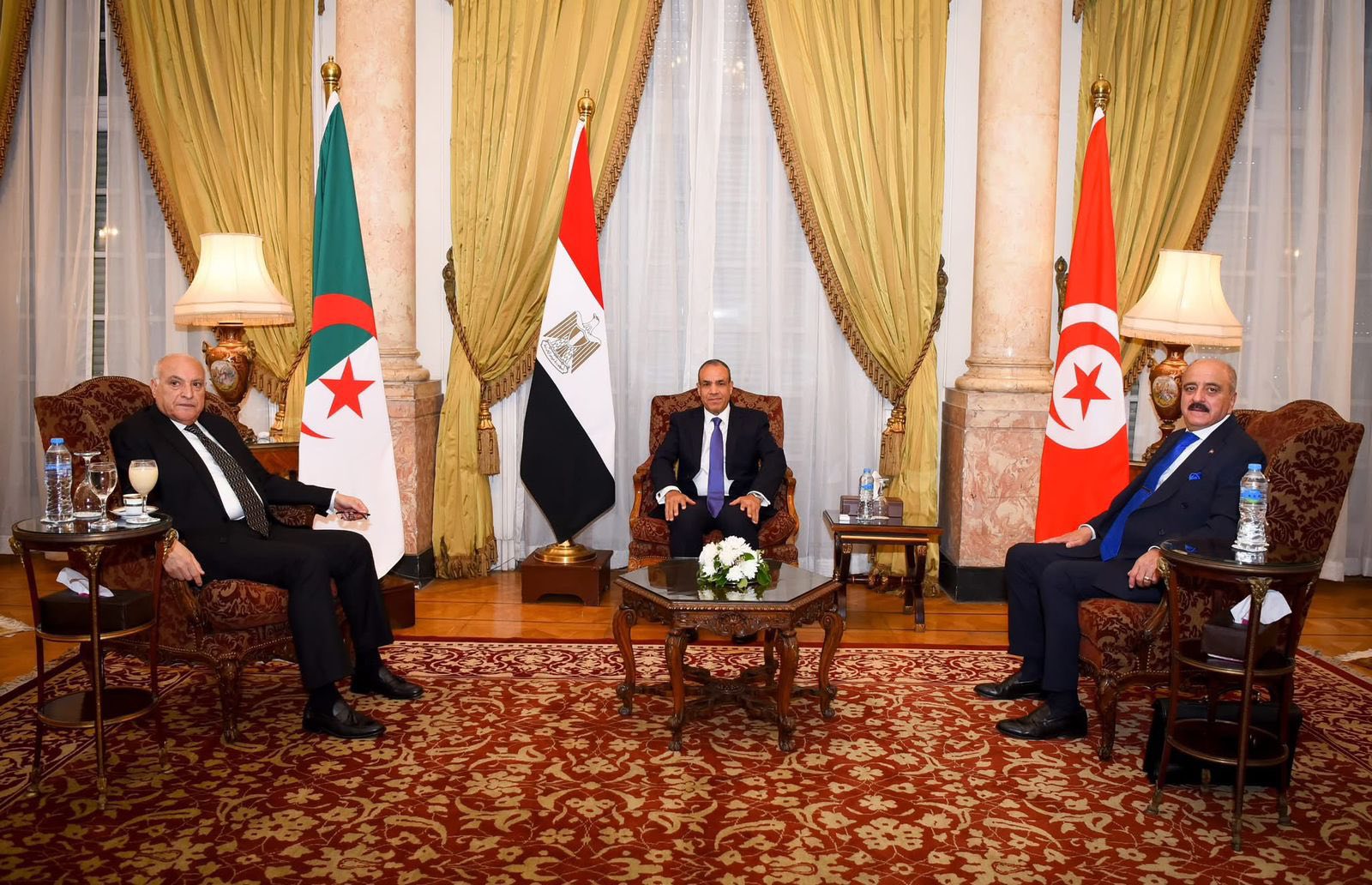 وزير الخارجية يجدد التأكيد على دعم تونس لحوار بين الليبيين يفضي إلى توافق وتوحيد المؤسسات