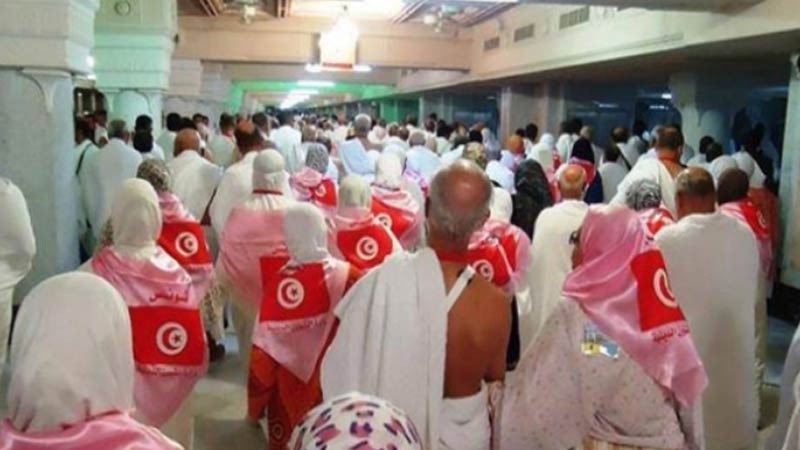 وزير الشؤون الدينية يزور عددا من الحجيج التونسيين في مكة المكرمة