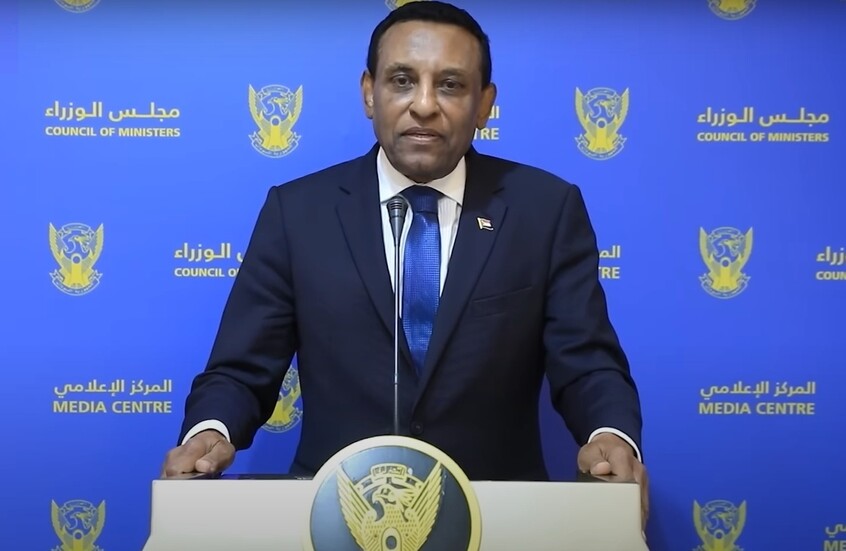 السودان :رئيس الوزراء  الجديد يحلّ الحكومة