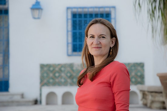 سفيرة فرنسا بتونس : "جريمة القتل "البشعة" التي راح ضحيتها مواطن تونسي في فرنسا هي "جريمة عنصرية متعمدة تمس القيم الإنسانيّة المشتركة"