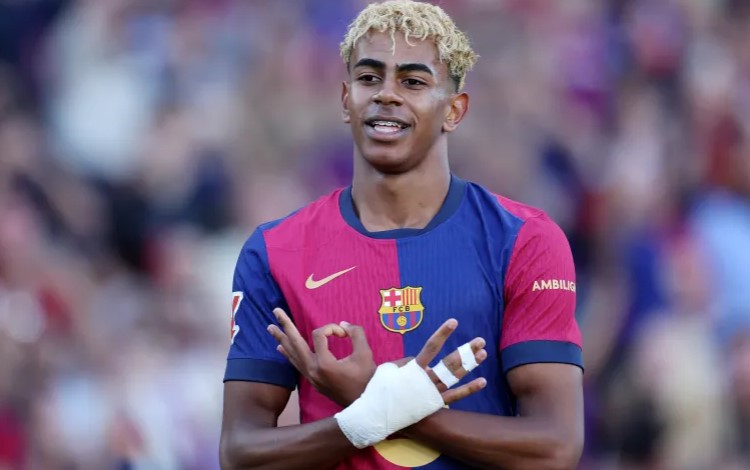 اختيار مهاجم برشلونة لامين جمال أفضل لاعب شاب في البطولة الإسبانية  