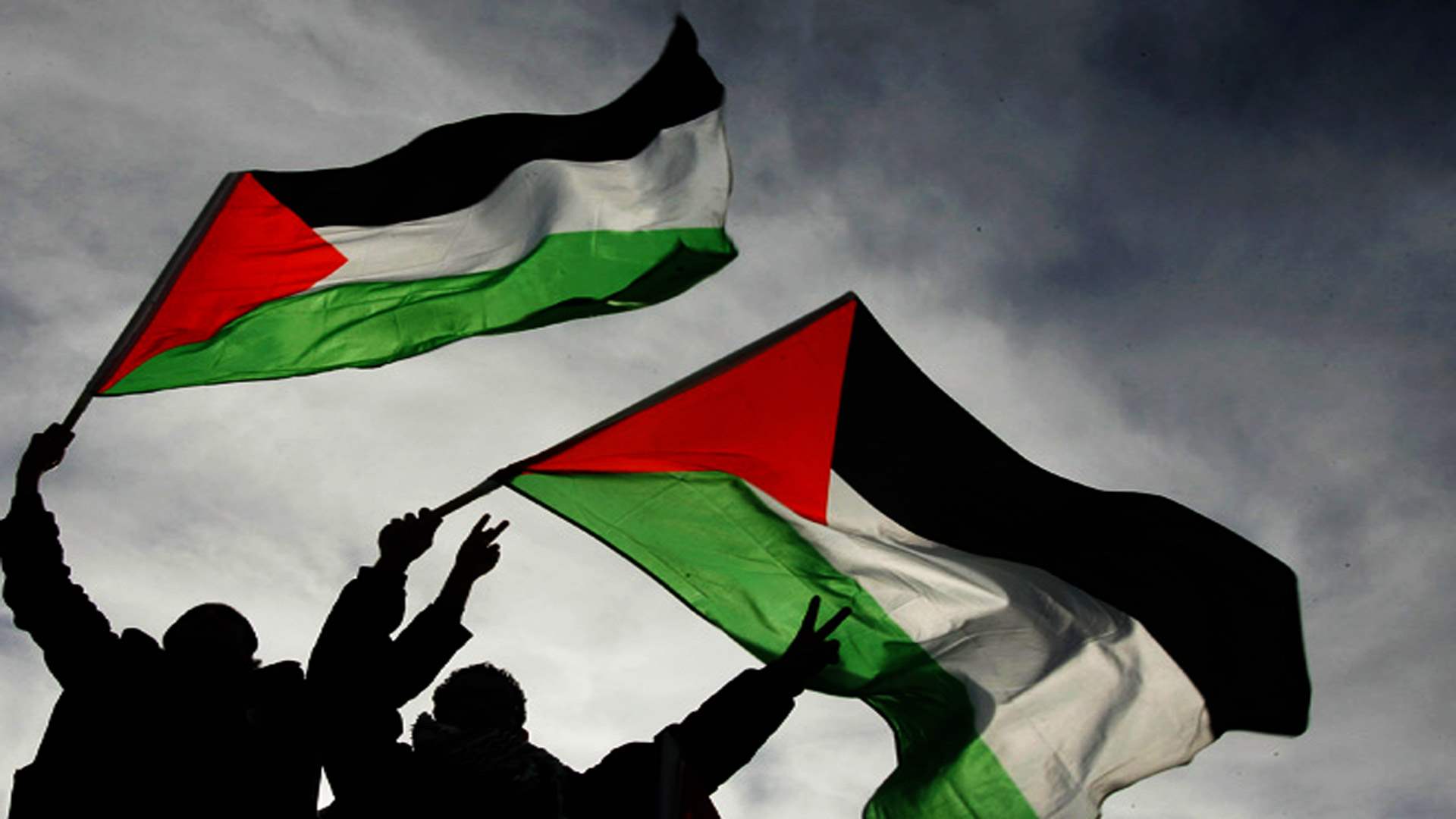 فلسطين : الاحتلال الصهيوني يغيب آلاف الأسرى في سجونه و يواصل تعذيبهم