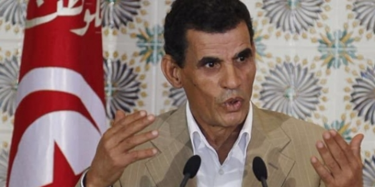 منح ’’جائزة محمود درويش’’ في دورتها الأولى للشاعر الكبير الراحل الصغير أولاد أحمد