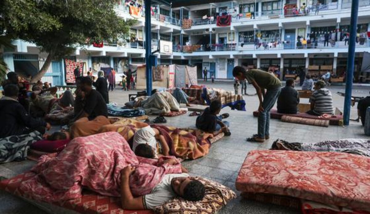 العدوان الصهيوني على غزة : انتشار للأمراض المعدية بين النازحين نتيجة تراكم النفايات