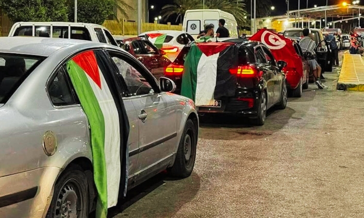 انطلقت من تونس في اتجاه غزة: وصول قافلة الصمود إلى ليبيا