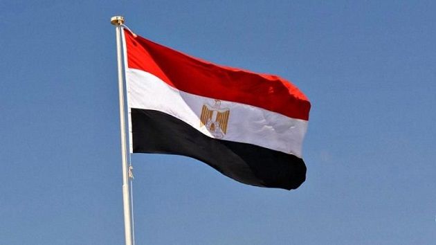 الخارجيّة المصريّة تؤكّد ضرورة الحصول على موافقات مسبقة من سفاراتها بالخارج لدخول أراضيها