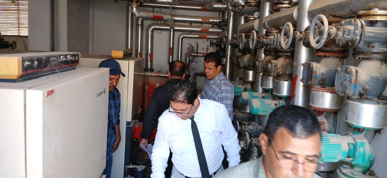 قفصة: الوكالة الوطنية للتحكم في الطاقة تتعهد بتهيئة المسبح المغطى بالطاقة الشمسية