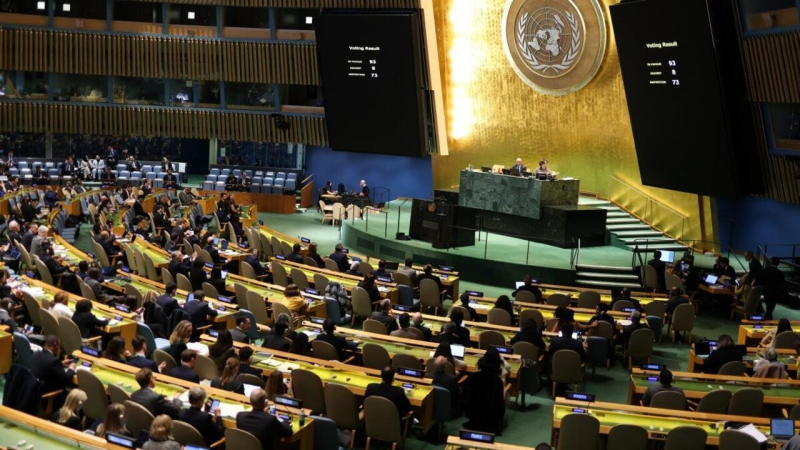 الجمعية العامة للأمم المتحدة تعتمد بالأغلبية قرارا يُطالب بوقف فوري لإطلاق النار في غزة