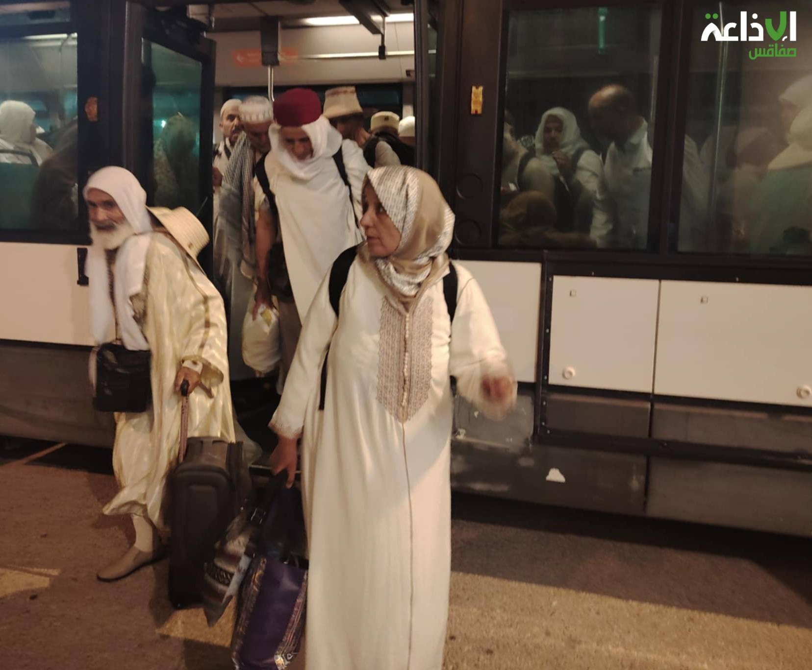 مطار صفاقس طينة الدولي يستقبل اولى رحلات عودة حجاجنا الميامين 