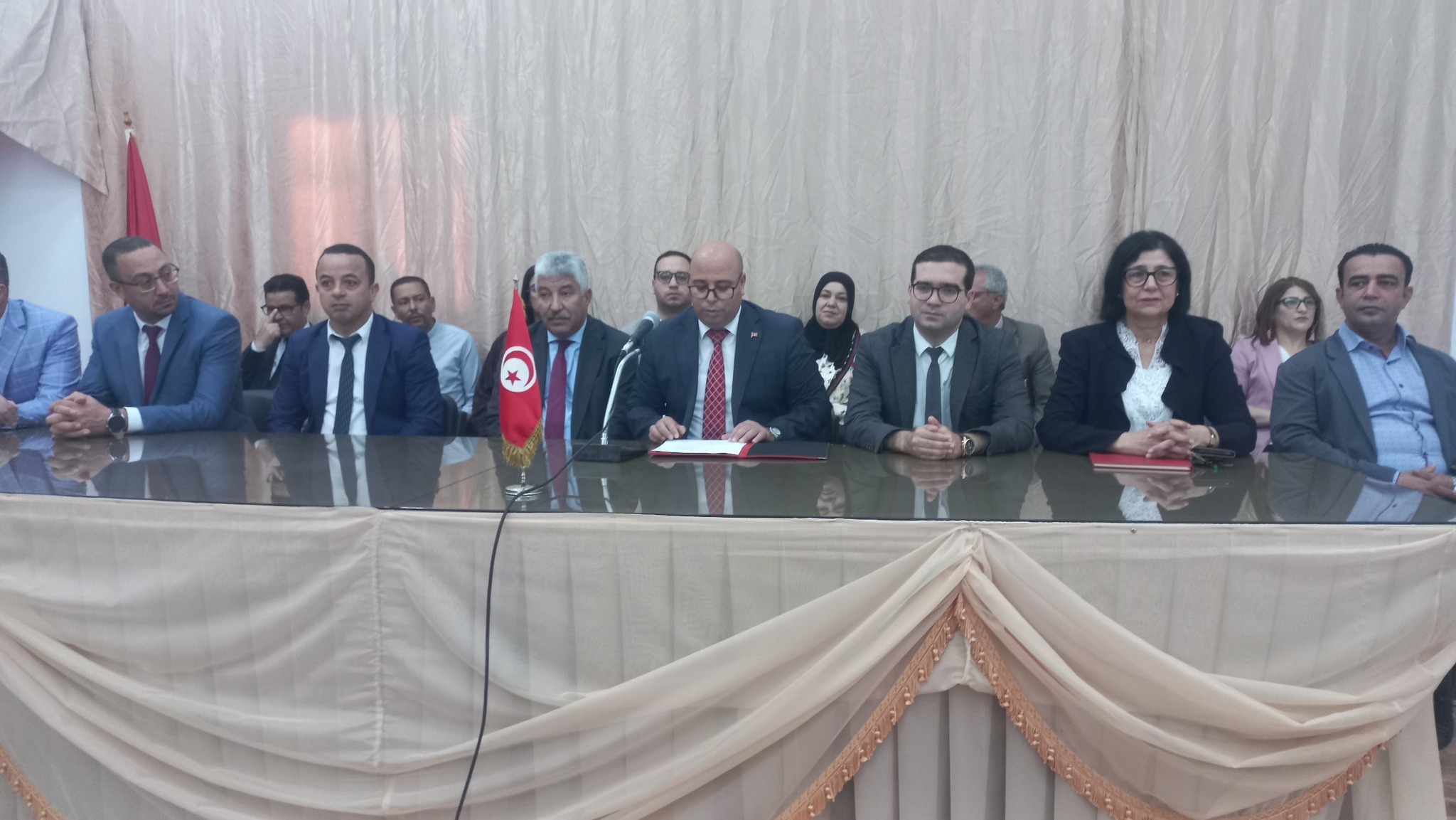 وزير التشغيل يطلق دراسات لمشاريع تنموية في زغوان وبئر مشارقة
