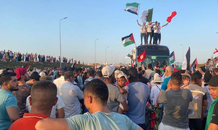 "قافلة الصمود" تعلن من ليبيا قرارها العودة الى تونس بعد رفض مصر دخولها الى أراضيها