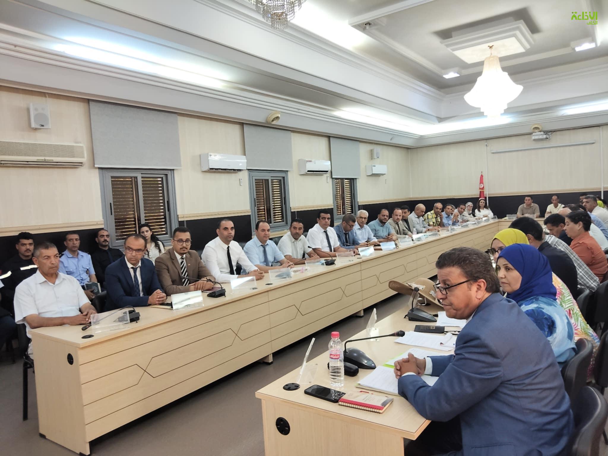 جندوبة: جلسة عمل لمتابعة الاستعدادات  لانجاح المهرجانات الصيفية