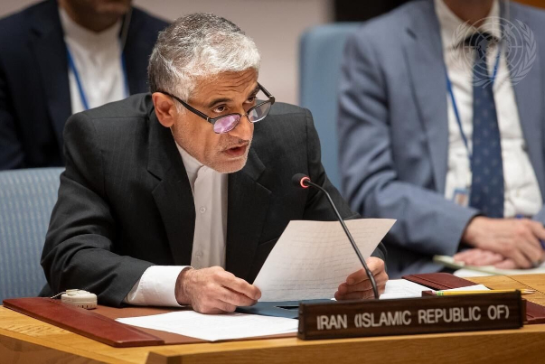 سفير إيران لدى الأمم المتحدة في جنيف: وجهنا رسالة إلى أمريكا مفادها أننا سنرد بحزم شديد