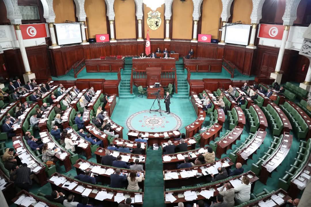 البرلمان :جلسة عامة مع وزير التعليم العالي يوم 7 جويلية المقبل,, و إحالة 29 سؤالا كتابيا الى أعضاء الحكومة