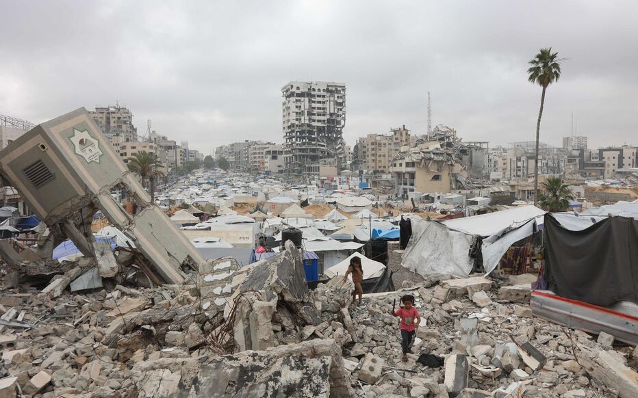 استشهاد ثلاثة فلسطينيين وجرح آخرين في قصف للاحتلال الصهيوني على وسط قطاع غزة  