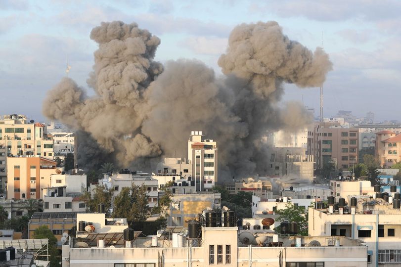 استشهاد 53 فلسطينيا في غارات صهيونية على قطاع غزة