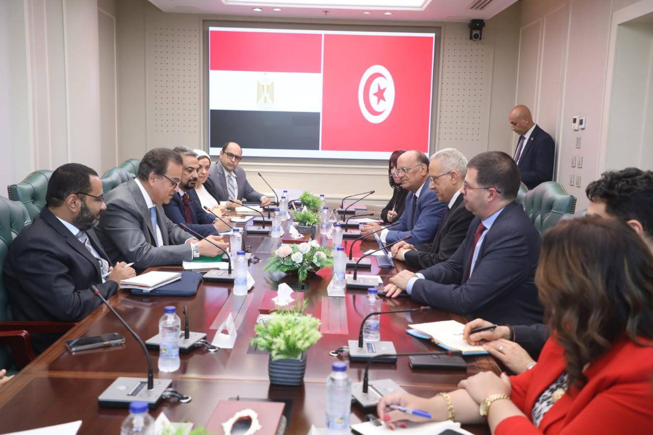 وزير الصحة ونظيره المصري يتناولان تعزيز الشراكة بين البلدين في عدّة مجالات صحية ذات أولوية