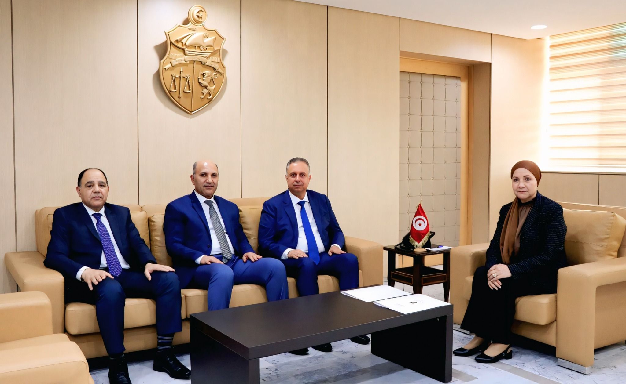 وزيرة العدل تطلع على نتائج الاختبارات الشفاهية والنتائج النهائية لمناظرة الملحقين القضائيين.