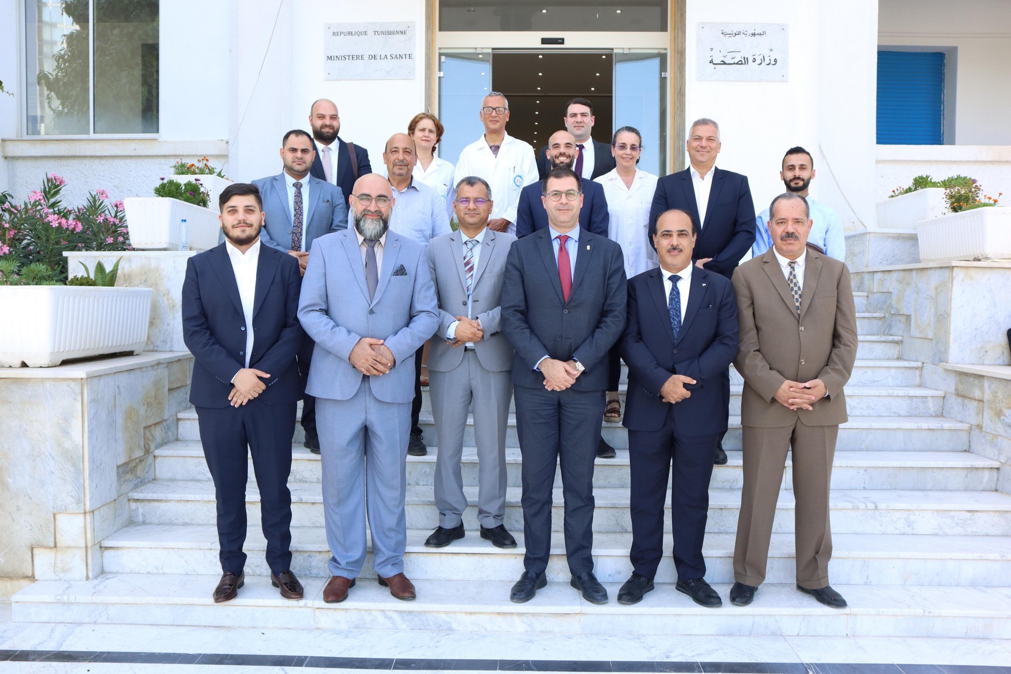 جلسة عمل بوزارة الصحة لدعم المنظومة الصحّية الفلسطينية