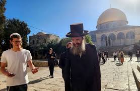 فلسطين: مستوطنون صهاينة يقتحمون الأقصى المبارك