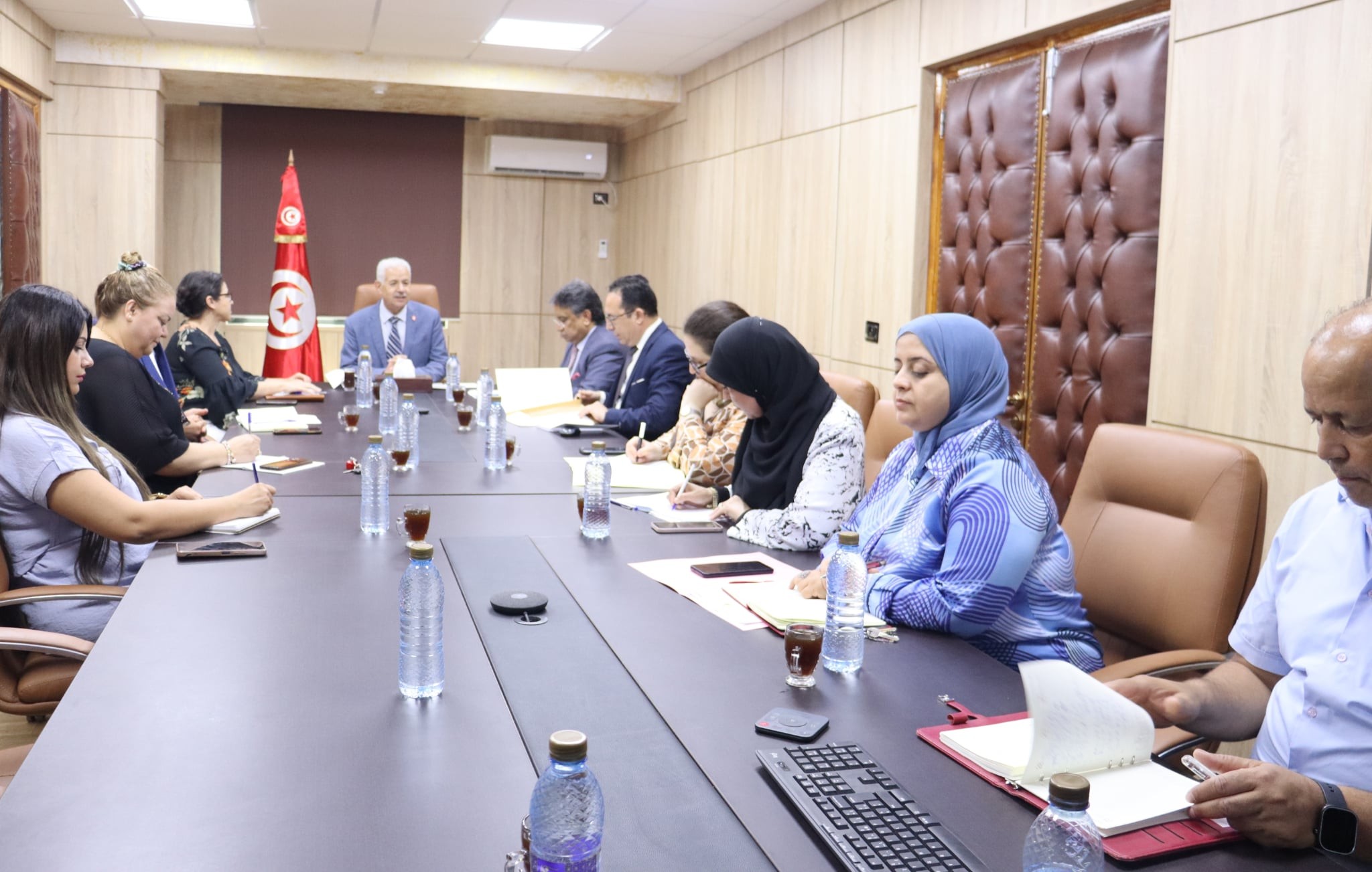 وزير التجارة وتنمية الصادرات  يتابع نشاط التمثيليات التجارية بالخارج لمركز النهوض بالصادرات. 