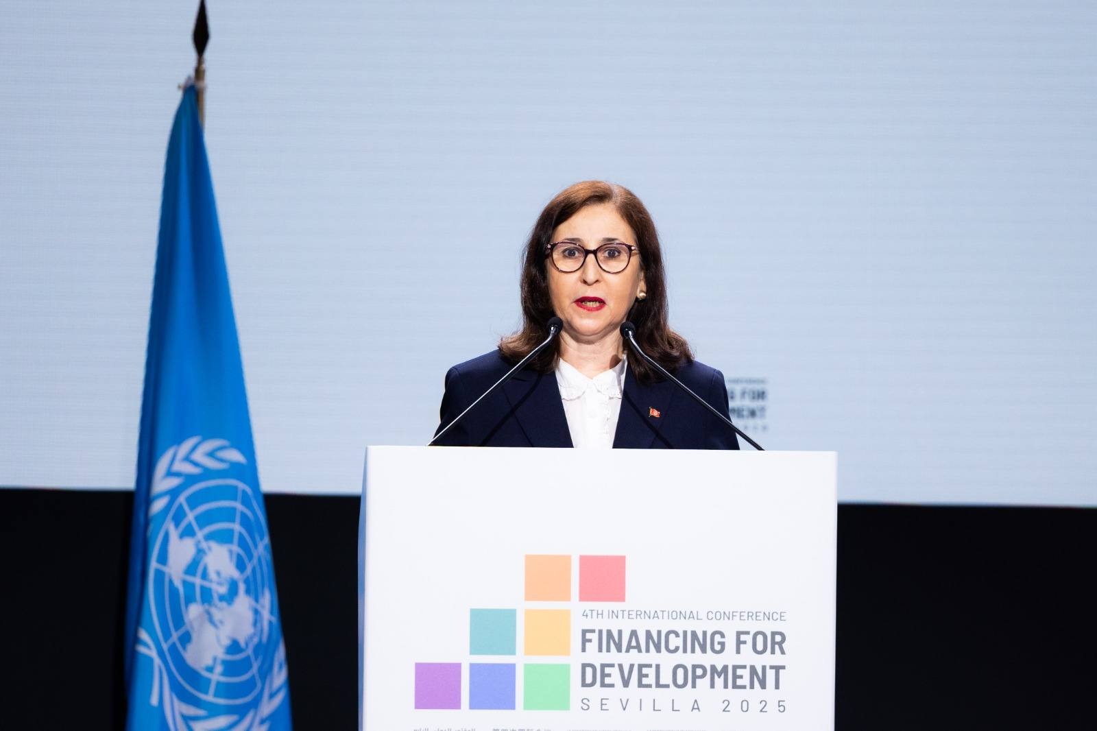  المؤتمر الدولي الرابع لتمويل التنمية: رئيسة الحكومة تدعو إلى إعادة التفكير في آليات التعاون الدولي مع مراعاة خصوصيات كل بلد 